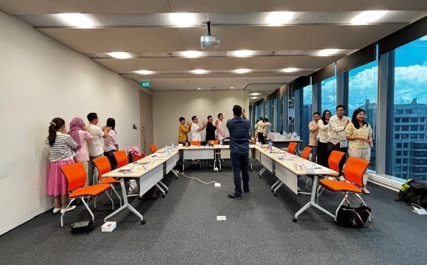 Belajar Seru dan Penuh Tawa Bersama PasarTrainer