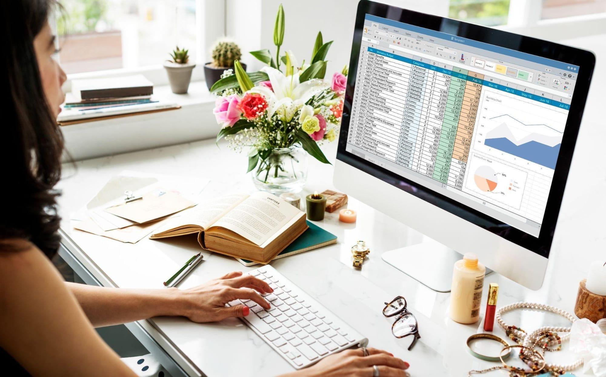 Menggunakan Rumus Excel untuk Analisis Data | Sumber Gambar: Magnific