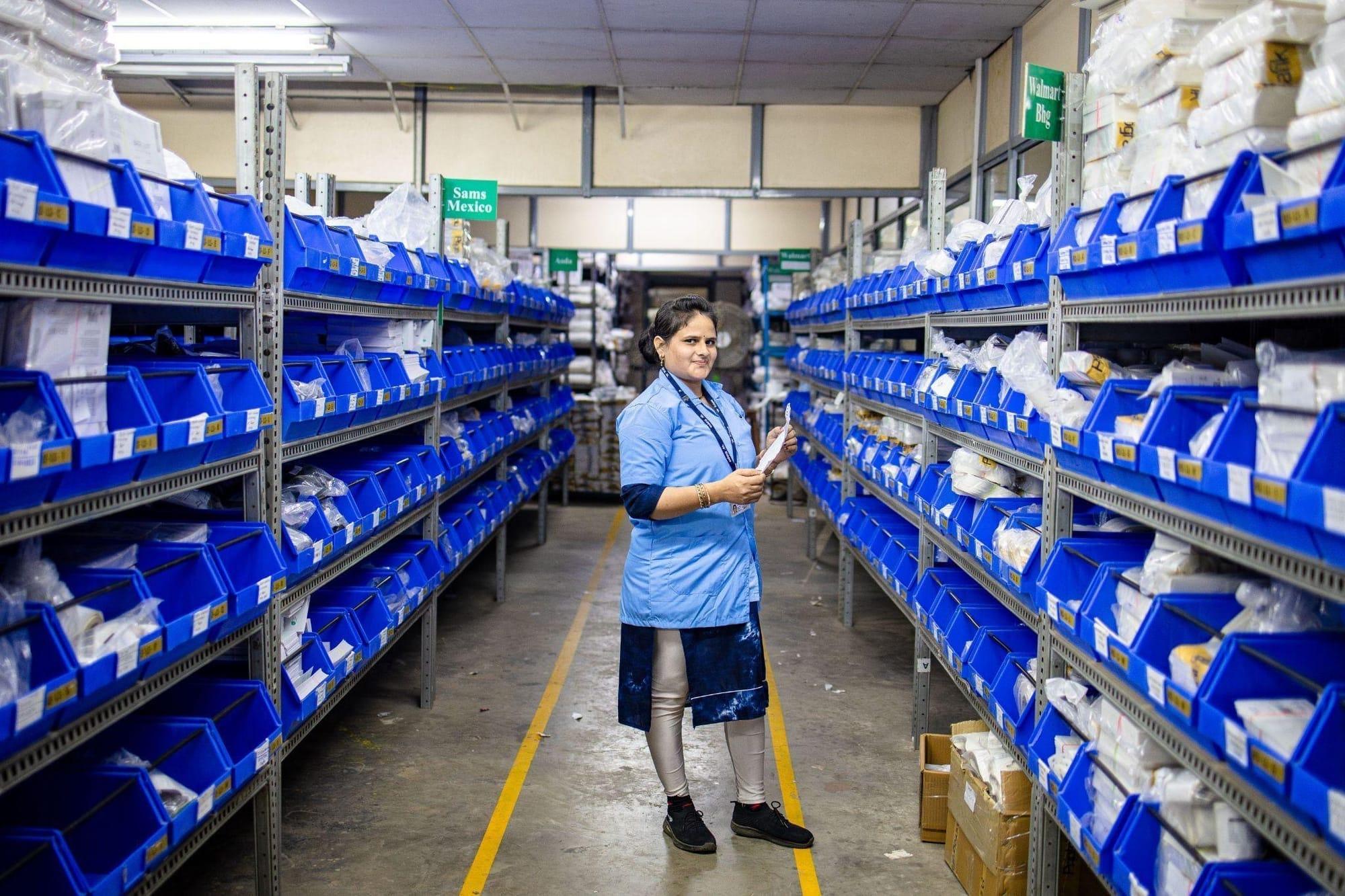 Managemen Inventory | Image Source: Pexels